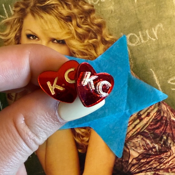 Kansas City Chiefs Earrings KC Heart Studs Sparkly Football Outfit Accessories - Picture 5 of 8